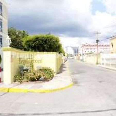 Jami Place New Kingston Exterior foto